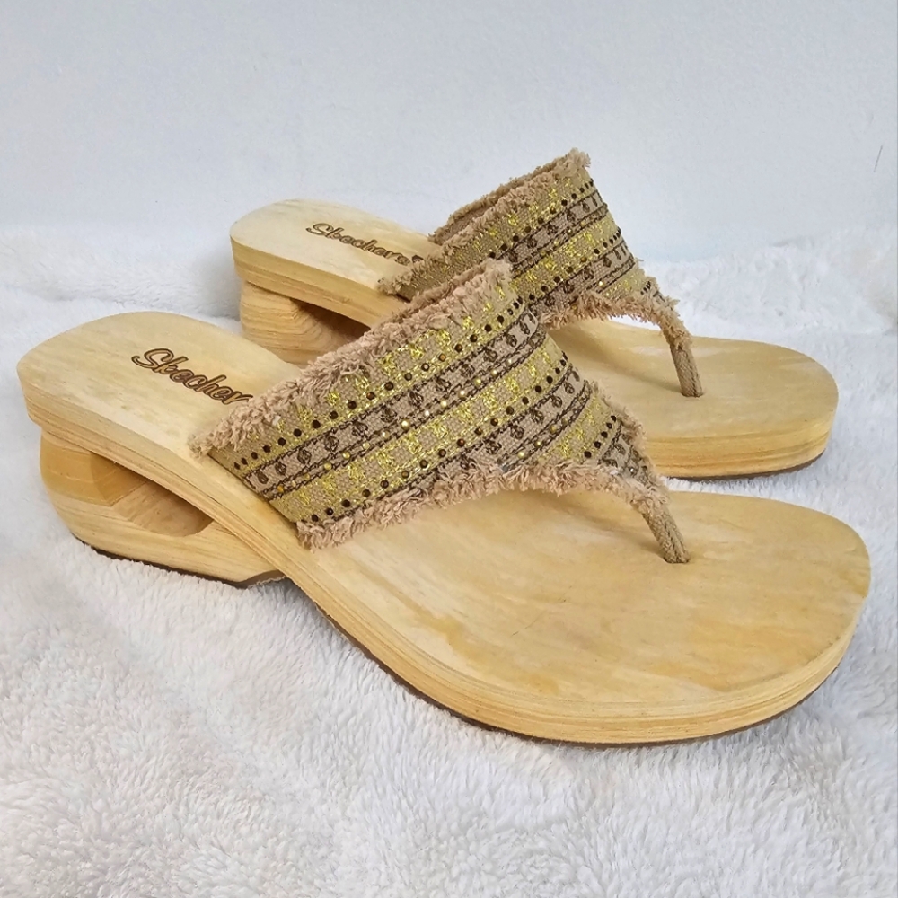 Skechers Cali Y2K Cut Out Platform Boho Embroidered Fabric Thong Style Sandals